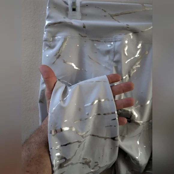 White Marble Print Women's Leggings - Picture 2 of 4